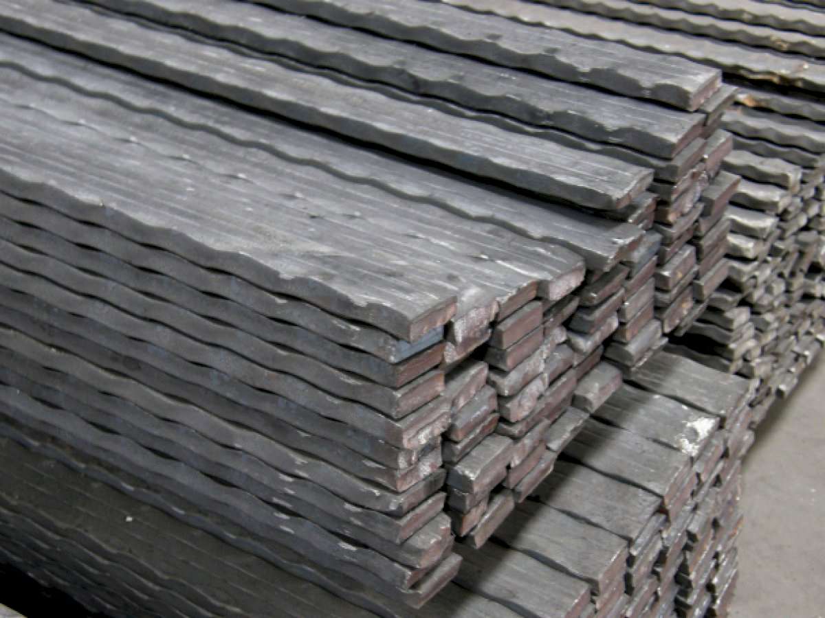 Deniz Sac Metal | İZLİ LAMA